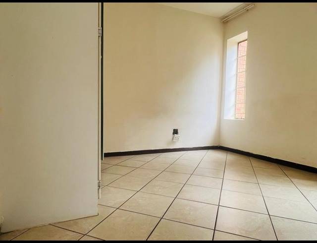 2 BEDROOM APARTMENT FOR SALE IN THE ORCHARDS